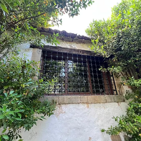 Chalet El Molino Blanco Molinos de Razon