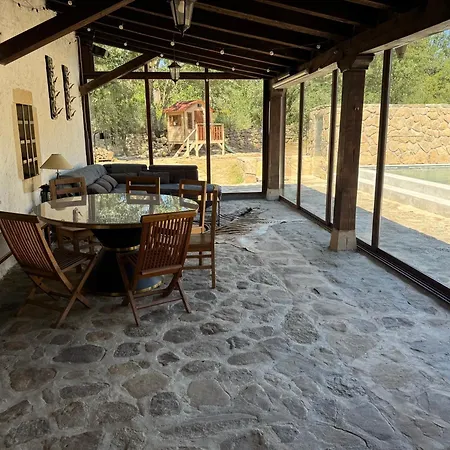 El Molino Blanco Chalet Molinos de Razon